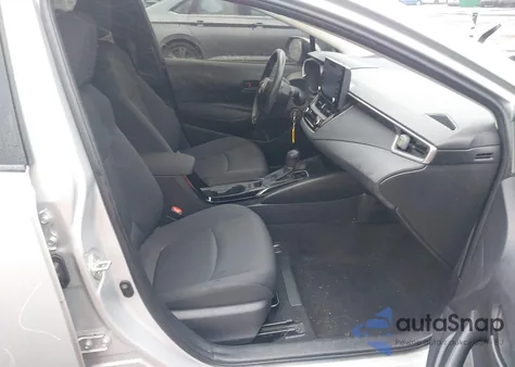 2022 Toyota Corolla Le z USA, uszkodzony, nr VIN JTDEPMAE2N3019240